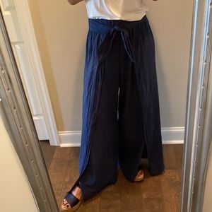 Dramatic Flair - Gold Stripe Lounge Pants